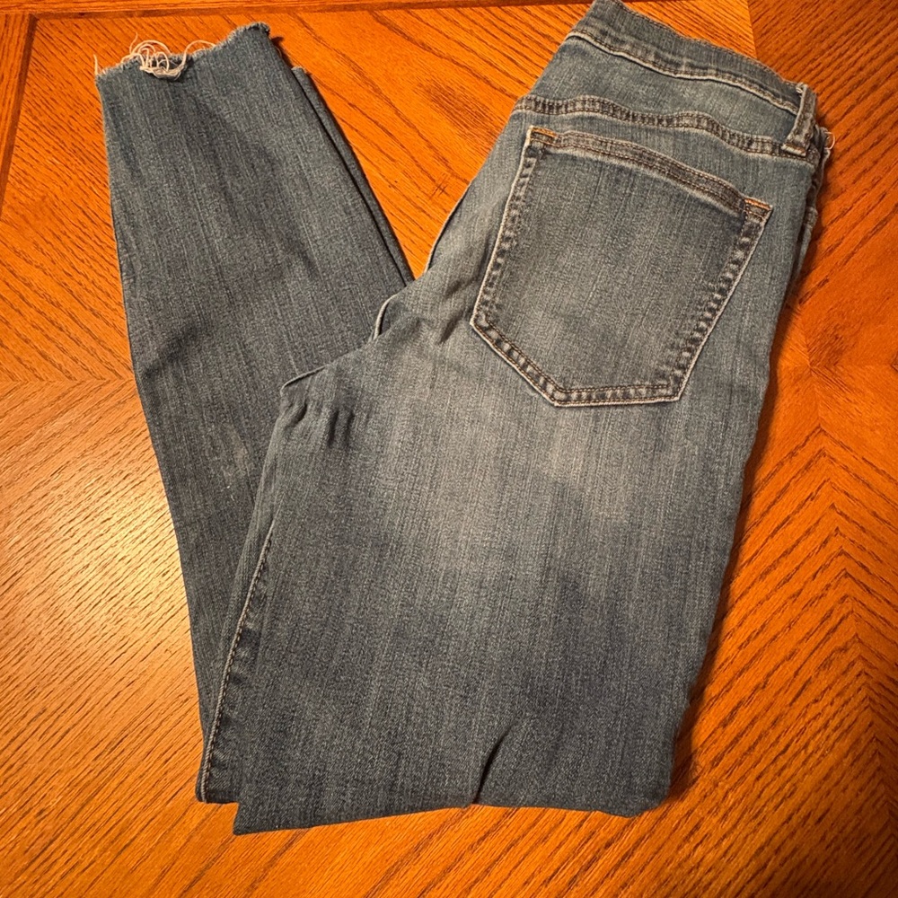 GAP Women's Skinny Jeans in Classic Blue size 27R